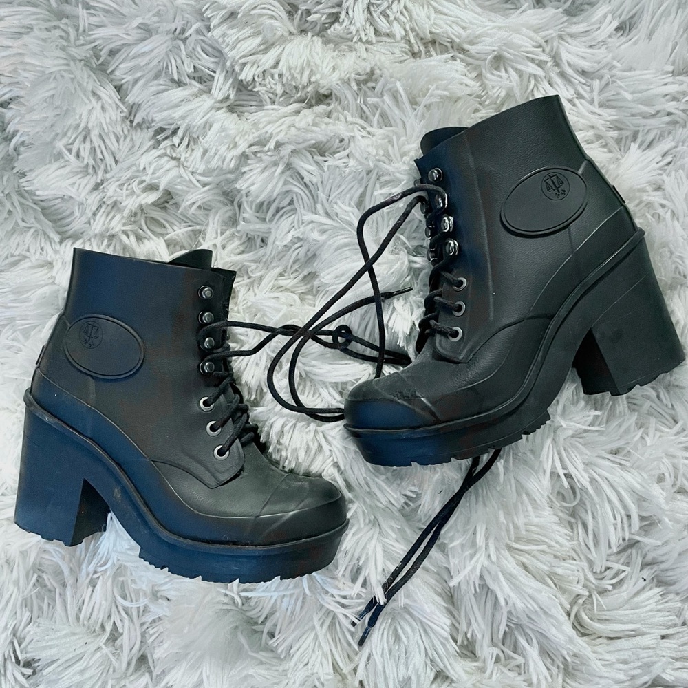 Hunter Chunky Heel Rain Boots